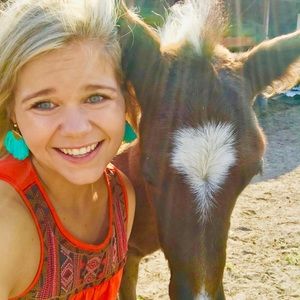 Meet your Posher, Brittani